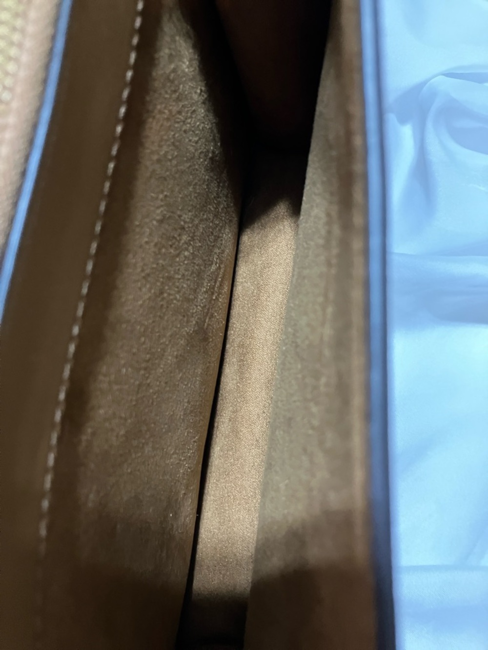 Beat Bag Colorblock Gold Rivets - Picture 9 of 11